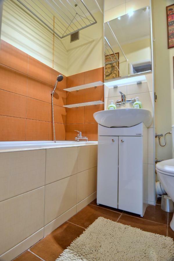 ורשה Sloneczny Apartament Grzybowska מראה חיצוני תמונה